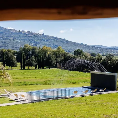 Nello's, Di Pregio Con Cortona