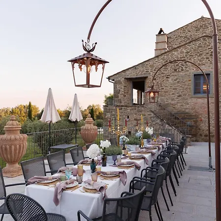 Nello's, Di Pregio Con Cortona