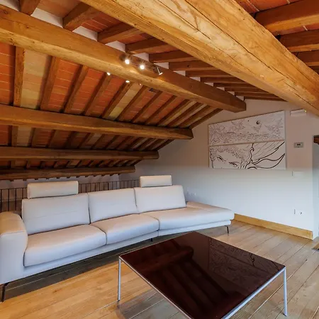 Nello's, Di Pregio Con