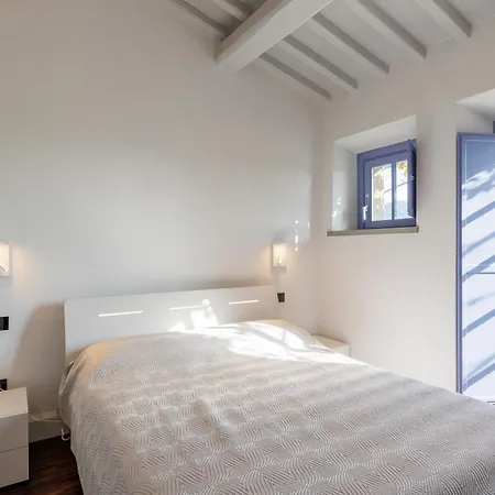 Villa Nello's, Di Pregio Con