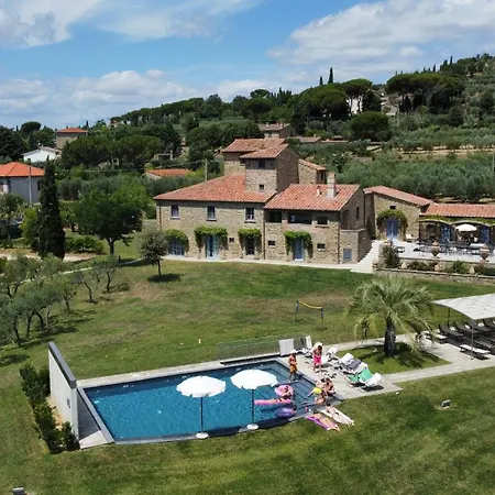 Nello's, Di Pregio Con Villa Cortona