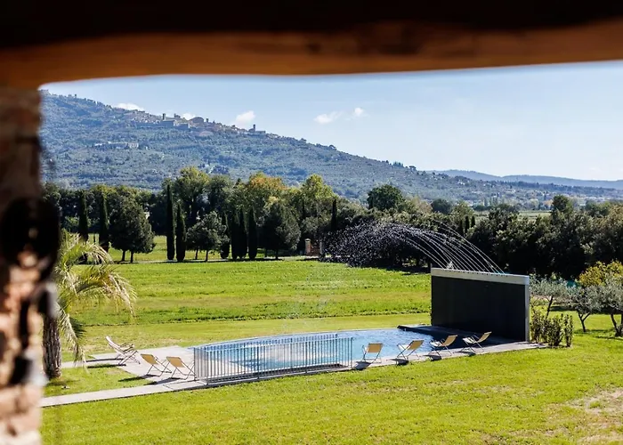 Nello's, Di Pregio Con Cortona