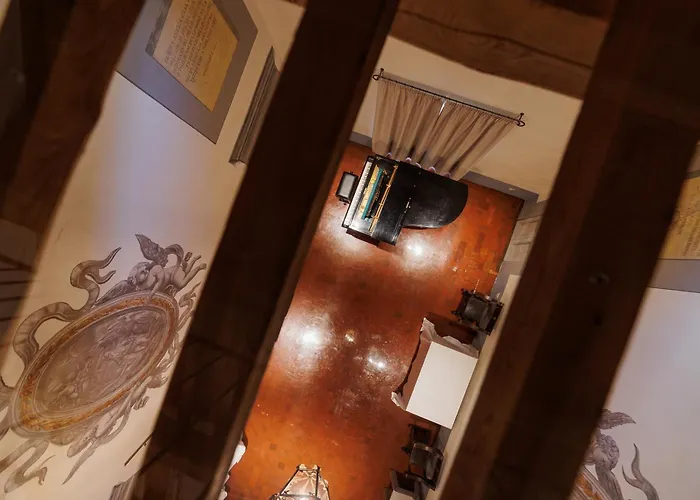 Nello's, Di Pregio Con *