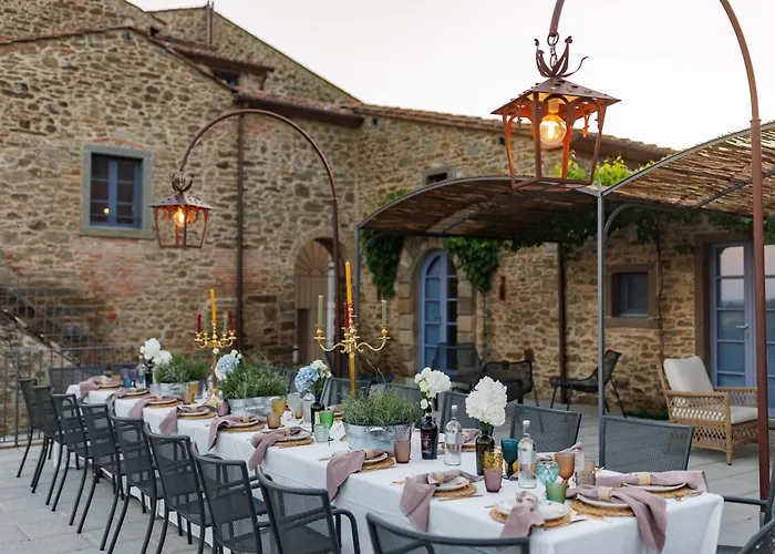 Nello's, Di Pregio Con Villa Cortona