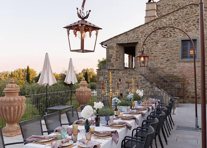 Nello's, Di Pregio Con Cortona